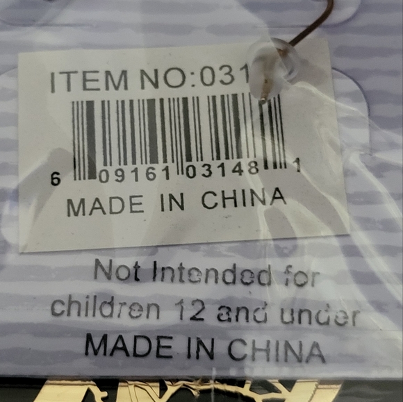 Silver or Golden Tree Leaf Circle Earrings - Picture 4 of 5